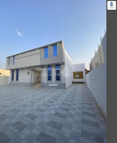 5 Bedroom Floor for Sale in Industrial, Madina - Floor For Sale in Industrial Area, Madina 5 Bedroom Floor for Sale in Industrial, Madina - Floor For Sale in Industrial Area, Madina