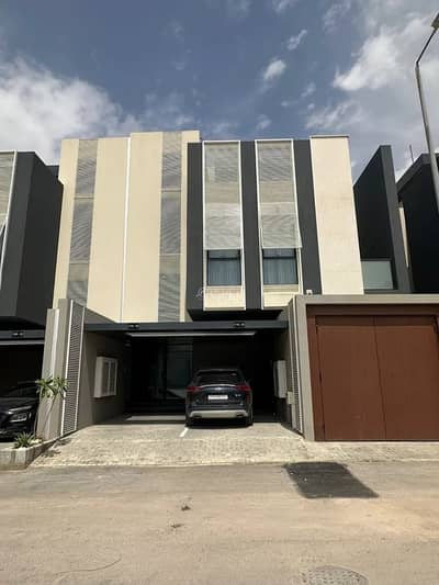 4 Bedroom Floor for Sale in North Riyadh, Riyadh - Floor for sale in Al Yasmin, North Riyadh 4 Bedroom Floor for Sale in North Riyadh, Riyadh - Floor for sale in Al Yasmin, North Riyadh