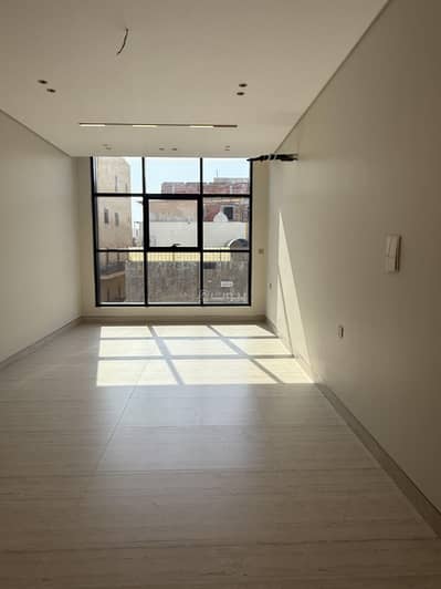 3 Bedroom Flat for Rent in North Jeddah, Jeddah - Three-bedroom apartment for rent in Al-Zahraa 3 Bedroom Flat for Rent in North Jeddah, Jeddah - Three-bedroom apartment for rent in Al-Zahraa