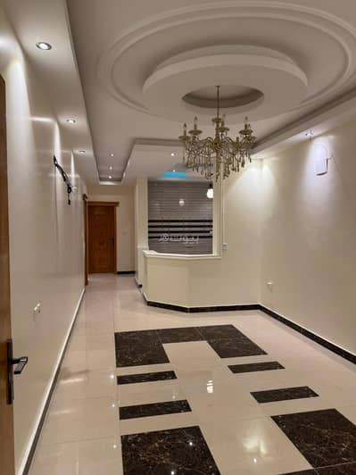 4 Bedroom Apartment for Rent in North Jeddah, Jeddah - A semi-new apartment for rent in Al-Nuzha, Jeddah