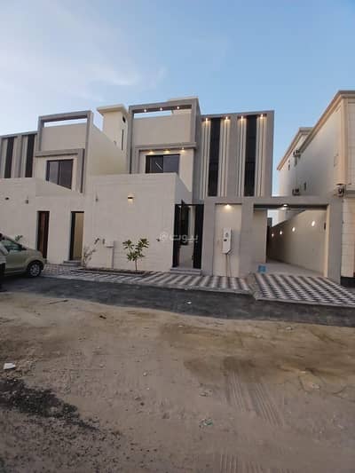 6 Bedroom Villa for Sale in King Fahd Suburb, Dammam - Villa for sale in Al King Fahd Suburb, District 7, Dammam