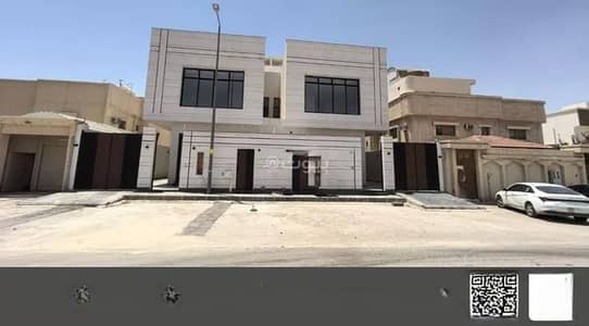 9 Bedroom Villa for Sale in East Riyadh, Riyadh - Villa for sale on Ibn Kuhail Street, King Faisal District, Riyadh City.
