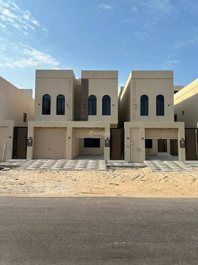 6 Bedroom Villa for Sale in Al Sawari, Al Khobar - Villa for sale on Khamis Mushait Street, Al Sawari District, Khobar City.