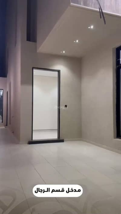 4 Bedroom Floor for Rent in East Riyadh, Riyadh - New, a distinctive ground floor for rent with divided entrances and a car entrance