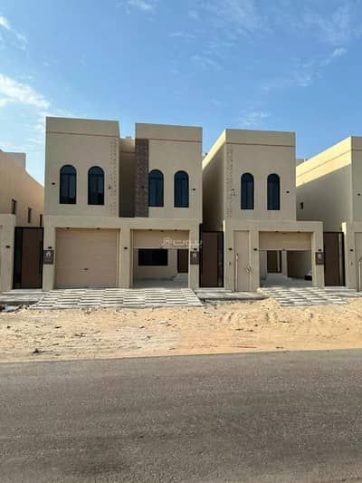 6 Bedroom Villa for Sale in Al Sawari, Al Khobar - Villa for sale on Khamis Mushait Street, Al Sawari District, Khobar City.