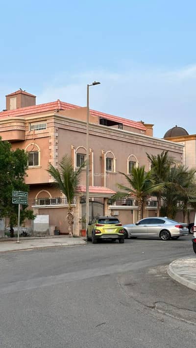 10+ Beds Villa for Sale in North Jeddah, Jeddah - Villa for sale in Al-Mohammadiya (Al-Mohammadiyah) with a prime location