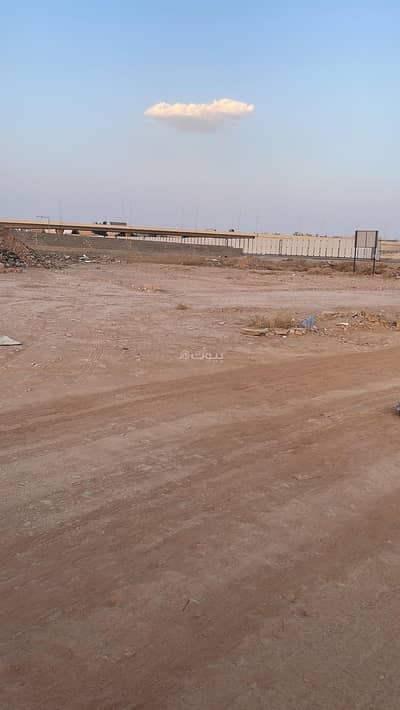 ارض تجارية  للبيع في جنوب الرياض، الرياض - للبيع ارض مستودعات حي الغنامية