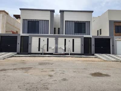8 Bedroom Villa for Sale in King Fahd Suburb, Dammam - Villa for sale in King Fahd Suburb, Dammam