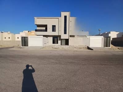7 Bedroom Flat for Sale in Al Sheraa, Al Khobar - Apartment for sale in Al Sheraa, Al Khobar