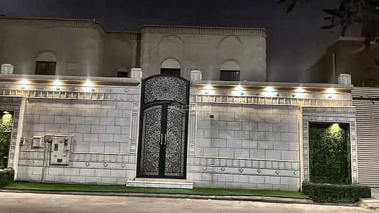 8 Bedroom Villa for Sale in East Riyadh, Riyadh - Villa For Sale in Al Rawdah, Riyadh