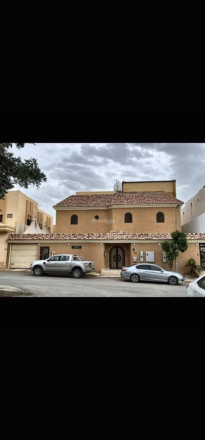 8 Bedroom Villa for Sale in North Riyadh, Riyadh - Villa For Sale in Al Nafal, Riyadh