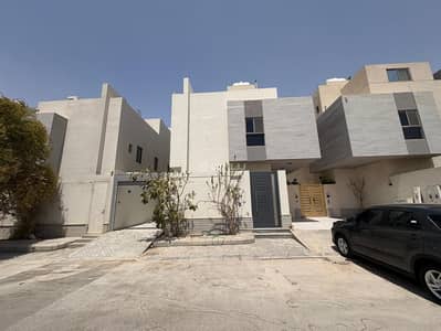 3 Bedroom Villa for Rent in North Riyadh, Riyadh - For rent: a villa south of Ans bin Malik Road, Al Narjis district