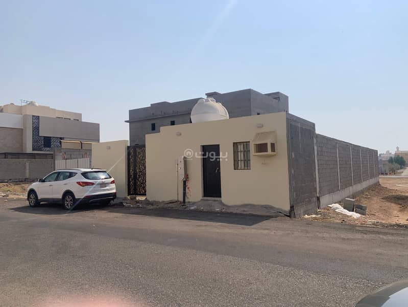Guard room with a courtyard for rent in Al-Saliḥiya, Jeddah Guard room with a courtyard for rent in Al-Saliḥiya, Jeddah