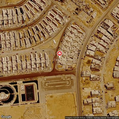 5 Bedroom Floor for Sale in East Riyadh, Riyadh - Ground for sale with 5 bedrooms in Al-Janudria, Riyadh