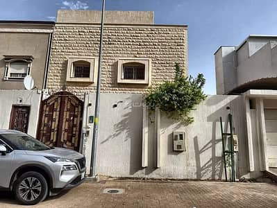 فیلا 4 غرف نوم للبيع في شمال الرياض، الرياض - فيلا للبيع في الفلاح، الرياض