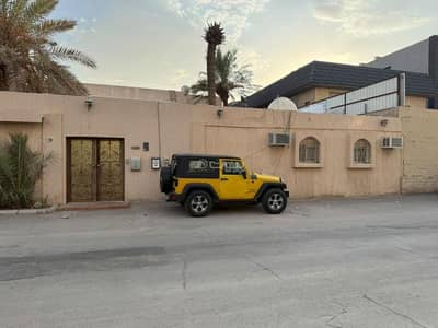 5 Bedroom Villa for Sale in West Riyadh, Riyadh - Palace specifications Facade 30 m east-facing and depth 40 m, two land plots with a 15 m wide street - 3 external front annexes with a bathroom - Two 5 Bedroom Villa for Sale in West Riyadh, Riyadh - Palace specifications Facade 30 m east-facing and depth 40 m, two land plots with a 15 m wide street - 3 external front annexes with a bathroom - Two
