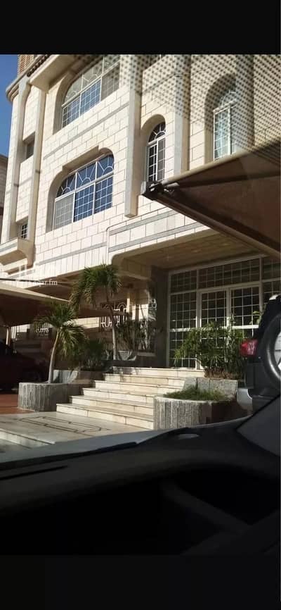 10+ Beds Residential Building for Sale in North Jeddah, Jeddah - Residential Building For Sale in Al Zahraa, Jeddah 10+ Beds Residential Building for Sale in North Jeddah, Jeddah - Residential Building For Sale in Al Zahraa, Jeddah