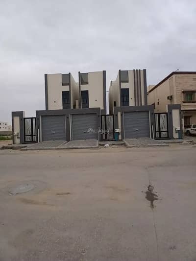 8 Bedroom Villa for Sale in King Fahd Suburb, Dammam - Villa for sale in King Fahd Suburb, Dammam