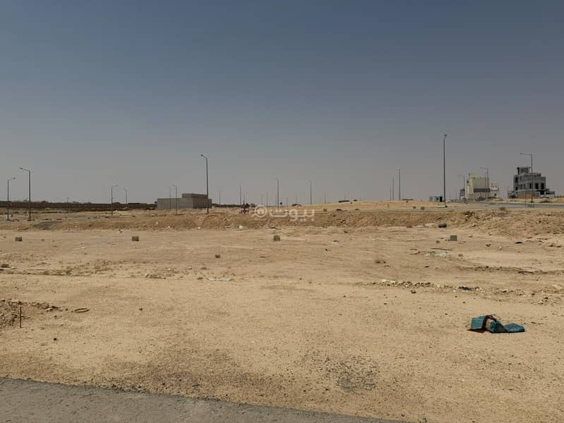 House for sale in Al-Marjan neighborhood, East Riyadh - area of 288 m2 - with a southern facade on a 15 m wide street House for sale in Al-Marjan neighborhood, East Riyadh - area of 288 m2 - with a southern facade on a 15 m wide street