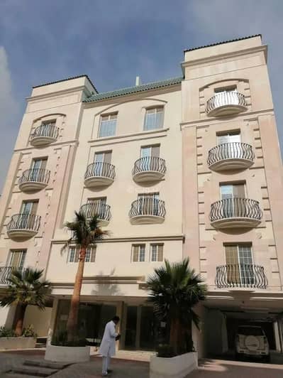 5 Bedroom Flat for Rent in Al Hamra, Al Khobar - Apartment for rent on Jawdah Street, Al Hamra District, Al Khobar City.