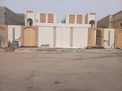 9 Bedroom Villa for Sale in Al Lulu, Al Khobar - Villa for sale in Al Lulu, Al Khobar