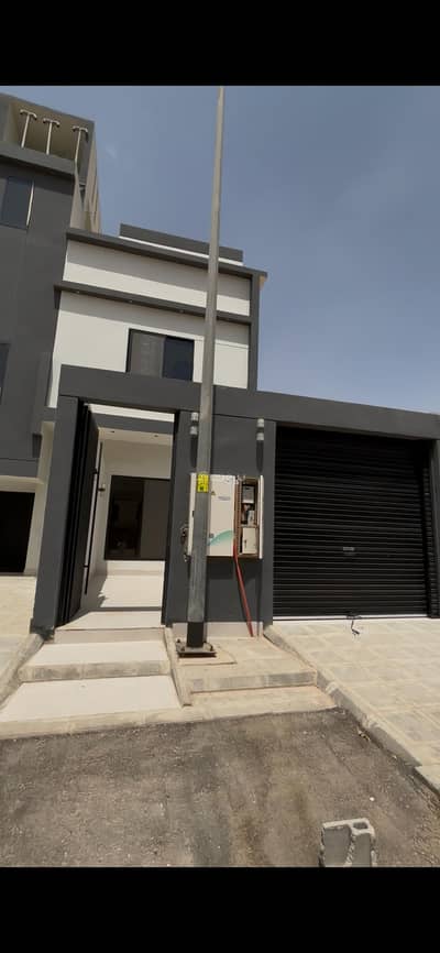 3 Bedroom Floor for Rent in East Riyadh, Riyadh - New ground-floor role for rent in Al-Rimal neighborhood | spacious spaces and distinctive design 3 Bedroom Floor for Rent in East Riyadh, Riyadh - New ground-floor role for rent in Al-Rimal neighborhood | spacious spaces and distinctive design