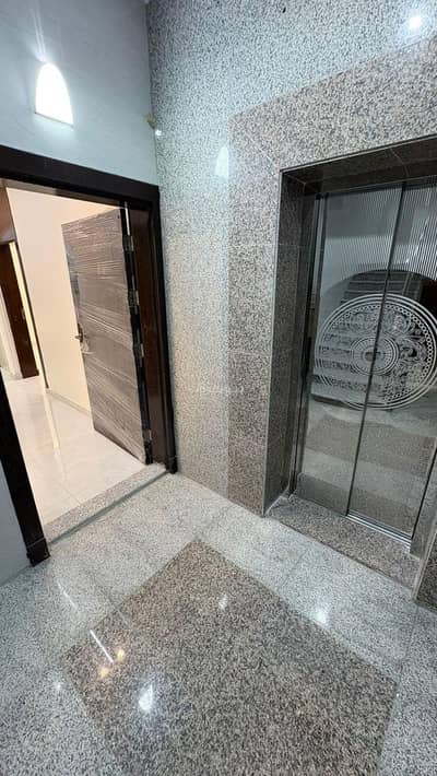 4 Bedroom Apartment for Sale in Al Sikkah Al Hadid, Madina - An apartment consisting of 4 bedrooms for sale on Al-Sikka Al-Hadeed Street, Medina 4 Bedroom Apartment for Sale in Al Sikkah Al Hadid, Madina - An apartment consisting of 4 bedrooms for sale on Al-Sikka Al-Hadeed Street, Medina