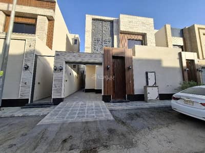 3 Bedroom Floor for Sale in East Riyadh, Riyadh - Ground floor residential unit consisting of 3 bedrooms for sale in Al-Rimal