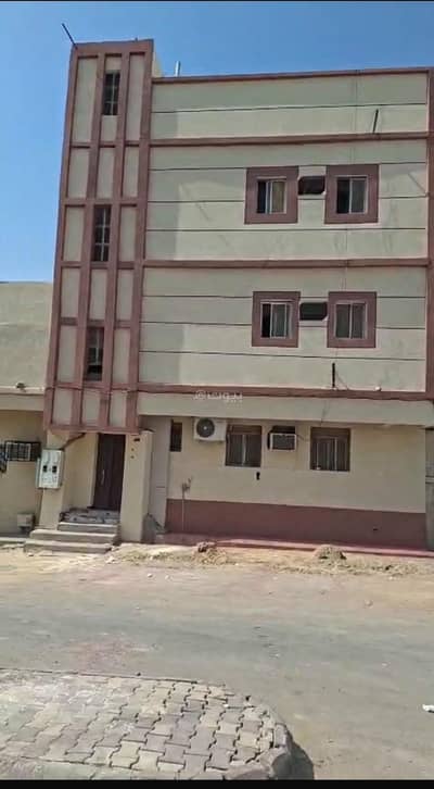 عمارة سكنية 10+ غرف نوم للبيع في وسط الرياض، الرياض - عمارة للبيع في غبيرا