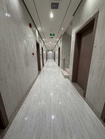 Room for Rent in East Riyadh, Riyadh - Studio for monthly - annual rental located in Al-Saada district, East Riyadh