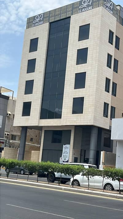 Office for Rent in North Jeddah, Jeddah - An excellent fully-leased office building for rent on Hira Street in Jeddah Office for Rent in North Jeddah, Jeddah - An excellent fully-leased office building for rent on Hira Street in Jeddah