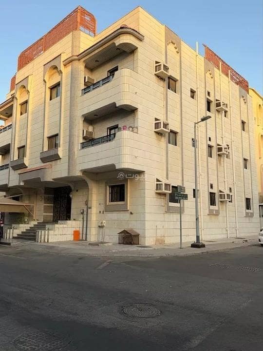 Residential Building for Sale in Al Safa, North Jeddah Residential Building for Sale in Al Safa, North Jeddah
