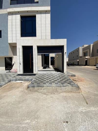دور 3 غرف نوم للبيع في شرق الرياض، الرياض - دور ارضي للبيع بحي الخليج مودرن