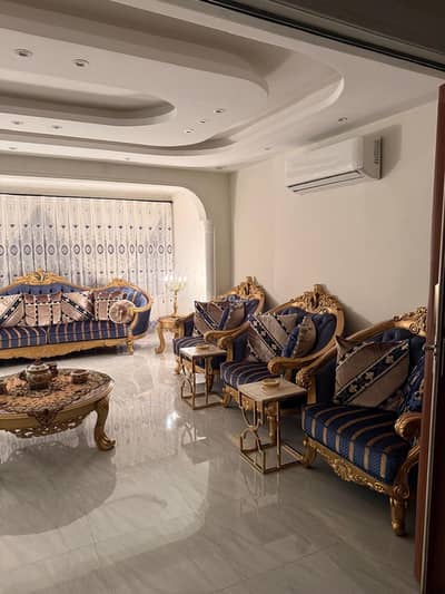 6 Bedroom Villa for Rent in Central Riyadh, Riyadh - A distinctive villa on a corner in Al-Malaz neighborhood – southwest-facing facade