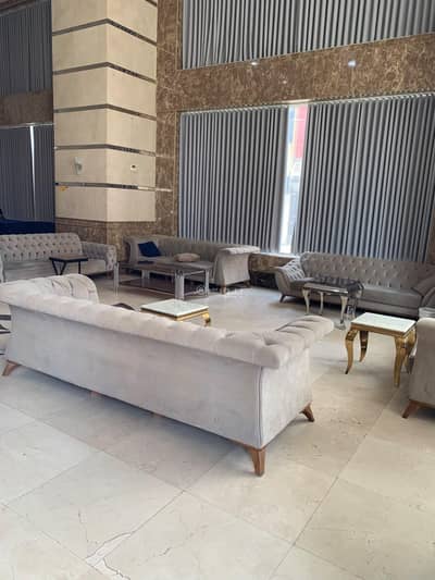 1 Bedroom Apartment for Rent in Al Utaybiyyah, Makkah - A suite consisting of a room with a king-size bed, Unit 9