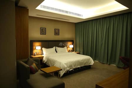 1 Bedroom Room for Rent in East Riyadh, Riyadh - Twin room with two single beds