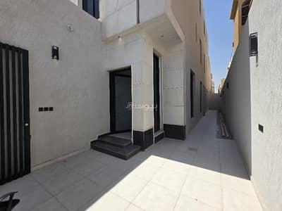 4 Bedroom Floor for Sale in East Riyadh, Riyadh - Luxurious ground floor for sale in Al Qortoba neighborhood 4 Bedroom Floor for Sale in East Riyadh, Riyadh - Luxurious ground floor for sale in Al Qortoba neighborhood