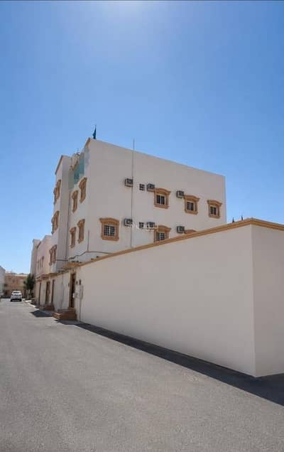 عمارة سكنية  للايجار في الأمجاد، خميس مشيط - مجمع سكني للإيجار مع حوش كبير في خميس مشيط