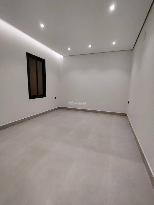 Luxurious upper townhouse for sale in Al-Mozalla area Luxurious upper townhouse for sale in Al-Mozalla area
