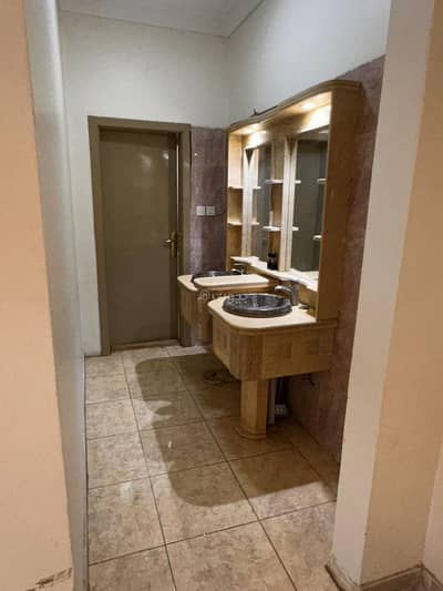 5 Bedroom Flat for Rent in West Riyadh, Riyadh - Apartment for rent Property for Sale