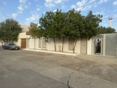 10+ Beds Rest House for Sale in East Riyadh, Riyadh - Rest House For Sale in Al Sulay, Riyadh