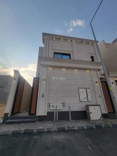 5 Bedroom Floor for Sale in East Riyadh, Riyadh - Floor For Sale in Al Nadwa District, Riyadh