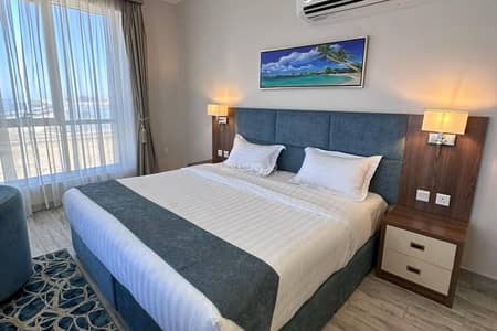1 Bedroom Apartment for Rent in Umluj - Deluxe Room - King Bed - for smokers - with sea view Unit 7