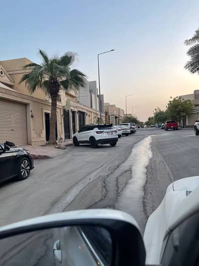 3 Bedroom Floor for Sale in North Riyadh, Riyadh - Floor For Sale in Al Malqa, Riyadh