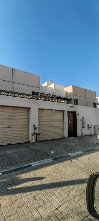 4 Bedroom Villa for Rent in North Housing, Dammam - Villa for rent in North Housing District 4 Bedroom Villa for Rent in North Housing, Dammam - Villa for rent in North Housing District