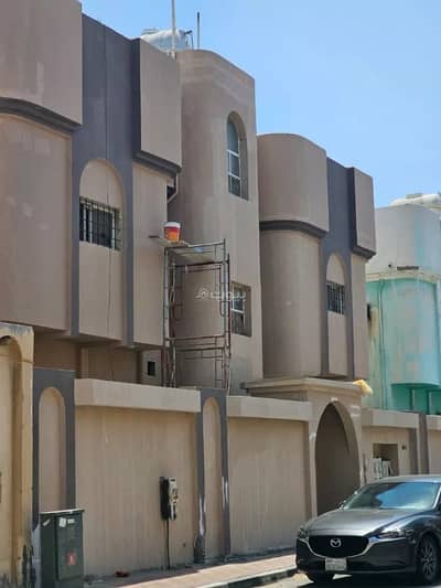 Residential Building for Sale in Al Dabab, Dammam - Residential Building for sale in Al Dabab, Dammam