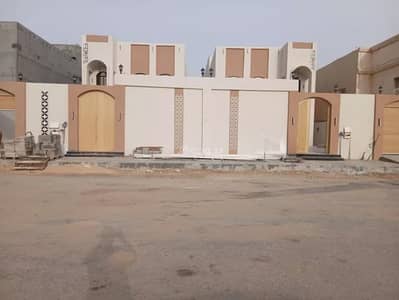 9 Bedroom Villa for Sale in Al Lulu, Al Khobar - Villa for sale in Al Lulu, Al Khobar