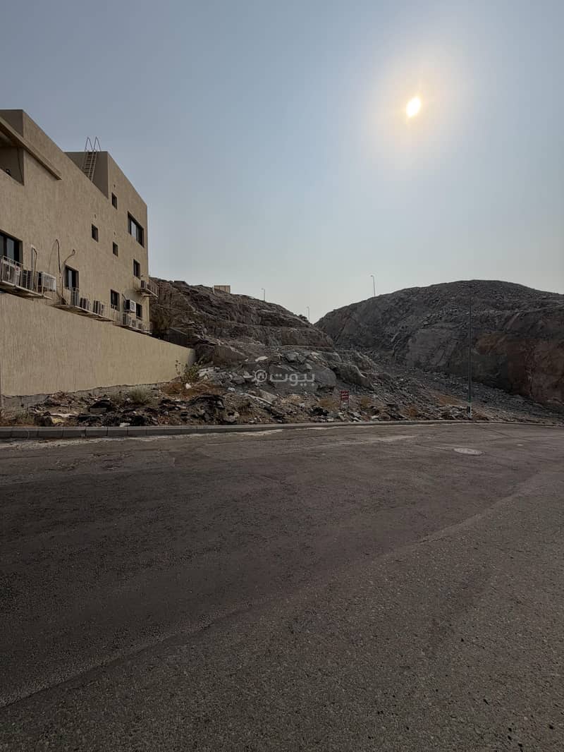 For sale: a residential land plot in Mecca, Al Zahidi neighborhood For sale: a residential land plot in Mecca, Al Zahidi neighborhood