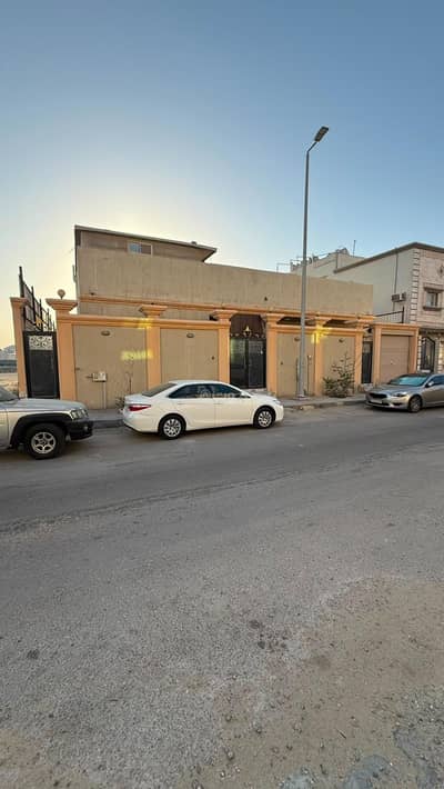 3 Bedroom Floor for Sale in Al Sawari, Al Khobar - Floor For Sale in Al Sawari, Al Khobar 3 Bedroom Floor for Sale in Al Sawari, Al Khobar - Floor For Sale in Al Sawari, Al Khobar