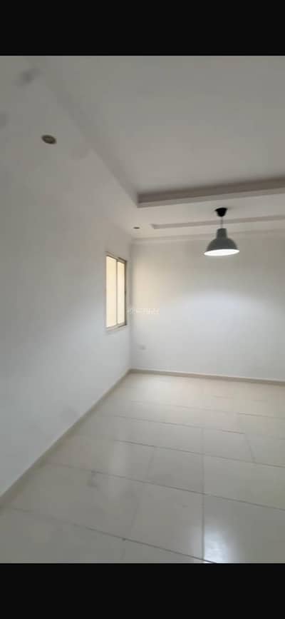 3 Bedroom Flat for Rent in North Riyadh, Riyadh - Apartment for rent, 4 rooms and a lounge, in Al-Nuzha district